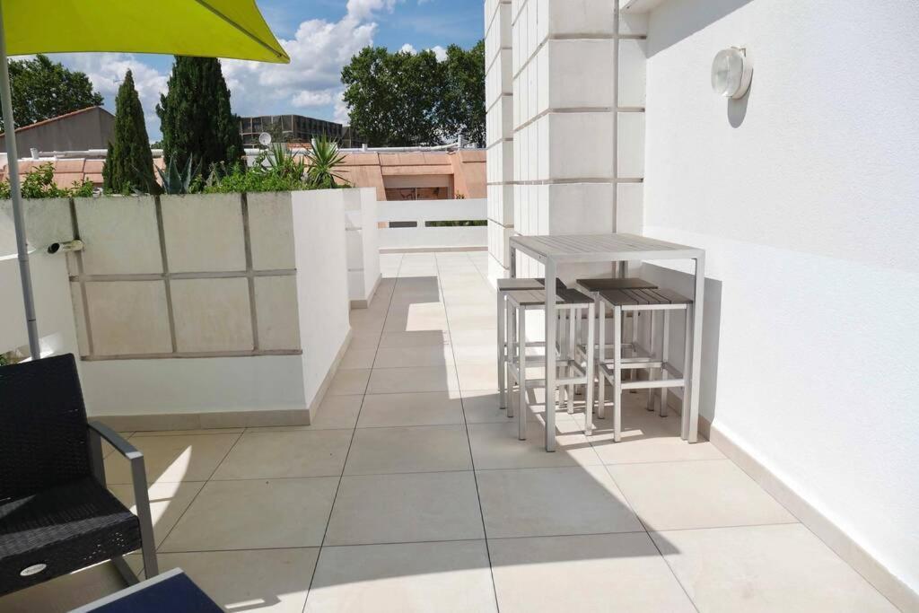 T2 Cocooning, Hospitaux Facultes Terrasse, Parking Prive Apartment