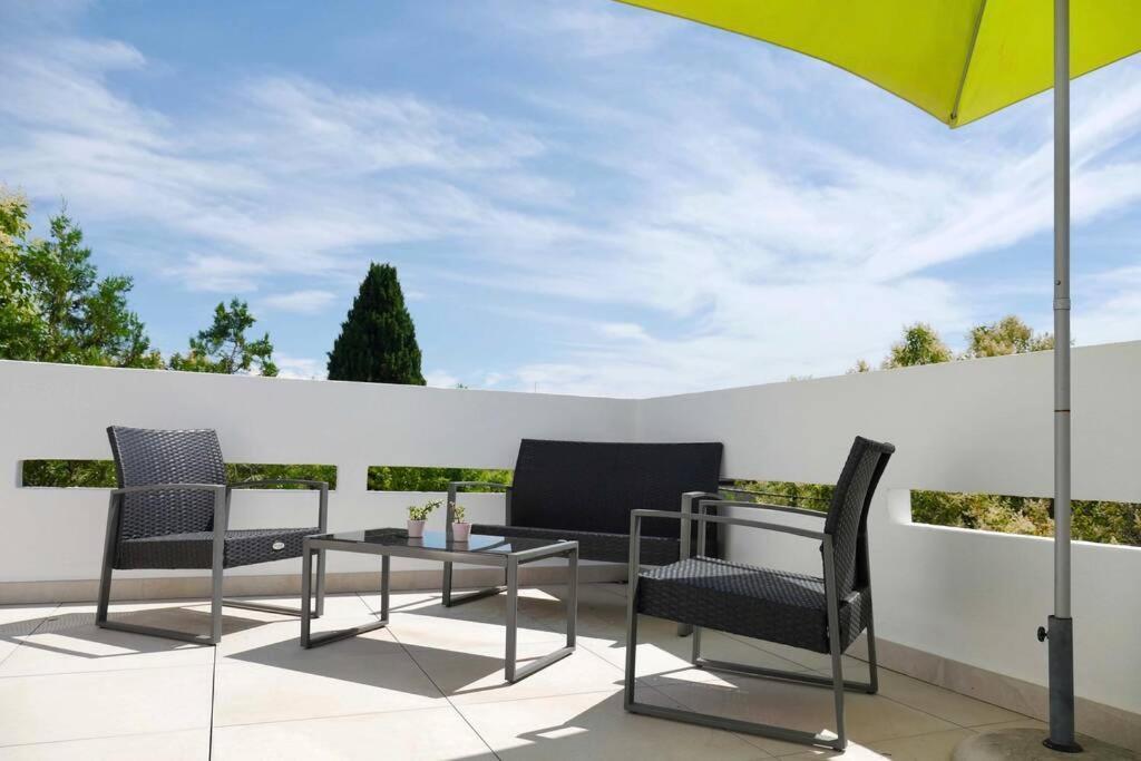 Apartment T2 Cocooning, Hospitaux Facultes Terrasse, Parking Prive